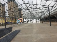 成都龍泉農(nóng)貿(mào)市場蓋樹脂瓦啦！