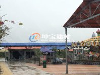 游樂場上的樹脂瓦，安全可靠