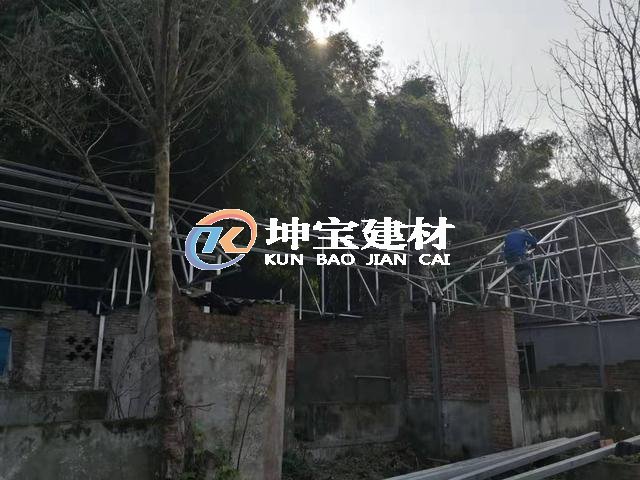 還在為舊房屋面翻新承重問(wèn)題考慮嗎?，樹(shù)脂瓦幫你解決承重！