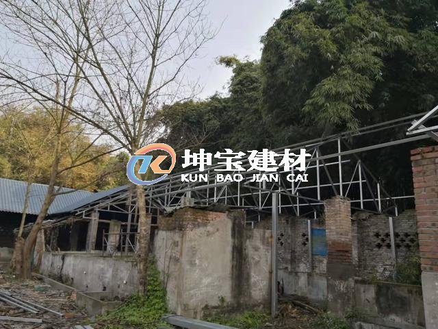 還在為舊房屋面翻新承重問(wèn)題考慮嗎?，樹(shù)脂瓦幫你解決承重！